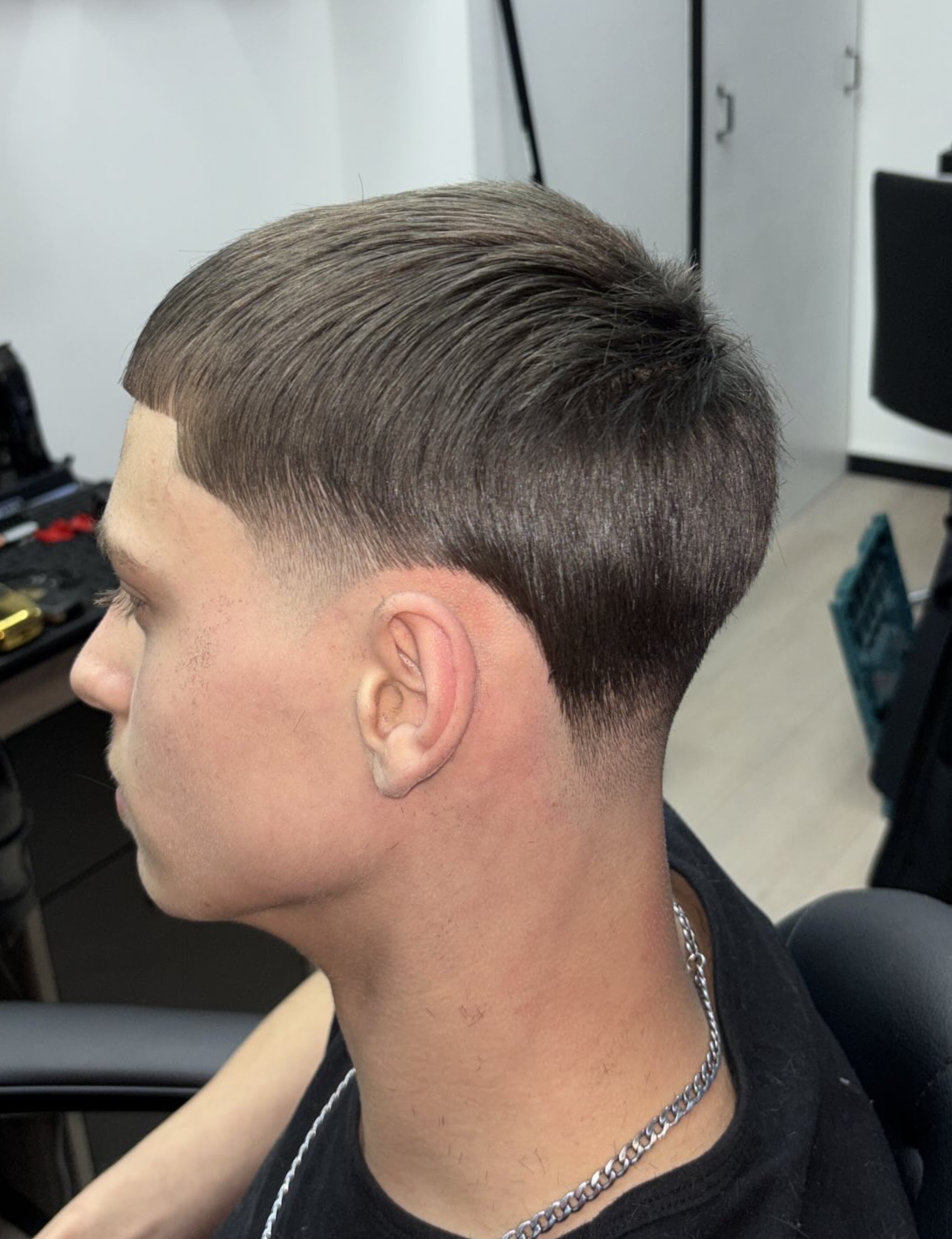 Korte getextureerde coupe met een lage fade